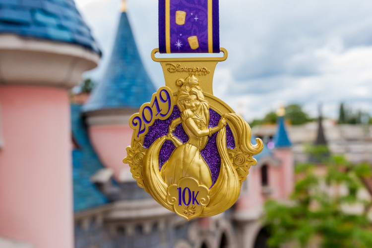 Médaille 10 km - crédits Disney