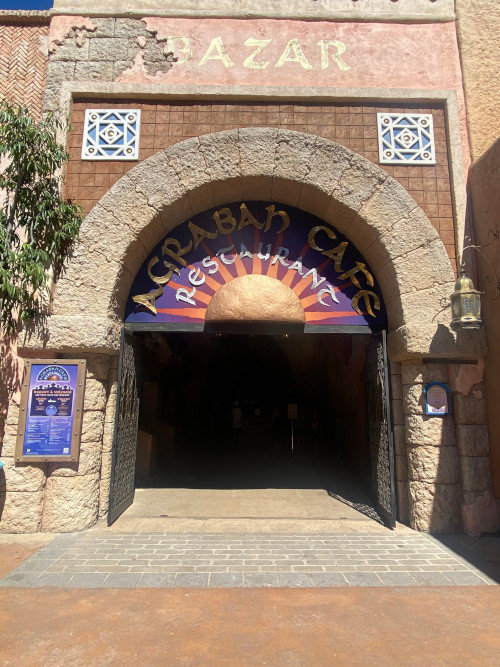 Entrée du restaurant Agrabah Café