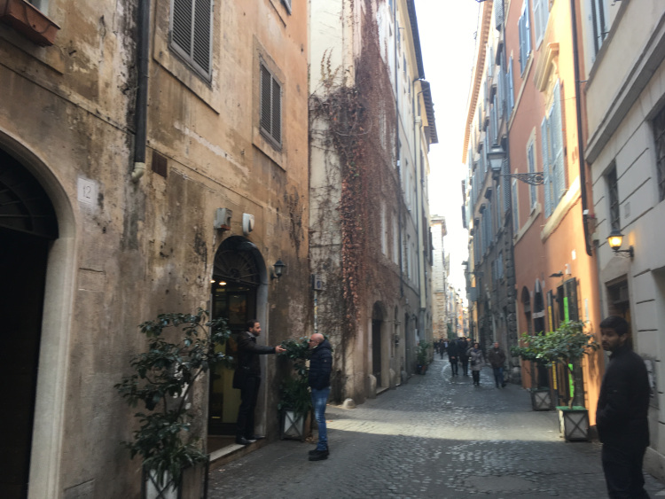 Ruelle de Rome